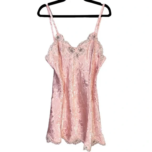 Victoria's Secret Gold Label Pink Satin Jacquard Short Robe and Cami Set Large